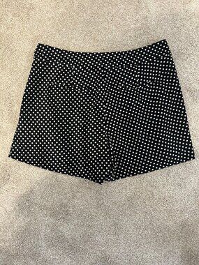 Ann Taylor Loft Black & White Polka Dot Shorts SZ 8